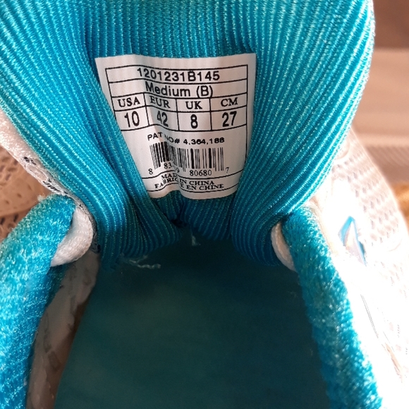 Brooks Limited GTS13 Women's Running Shoes - Picture 6 of 8